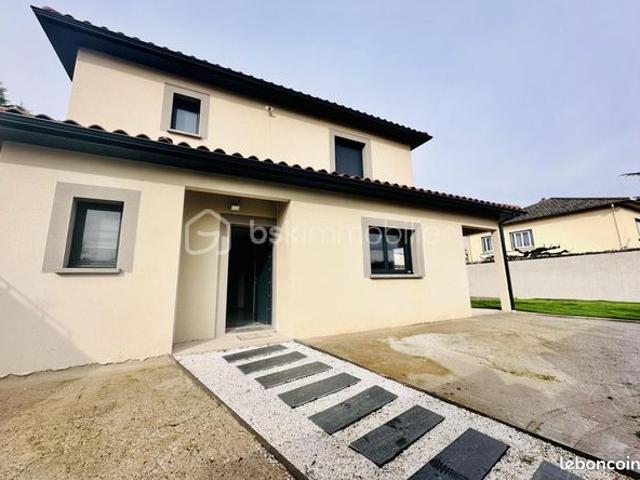 Maison 7 pièces 151 m²