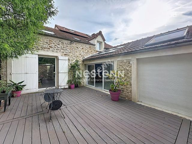 Maison 7 pièces 151 m²