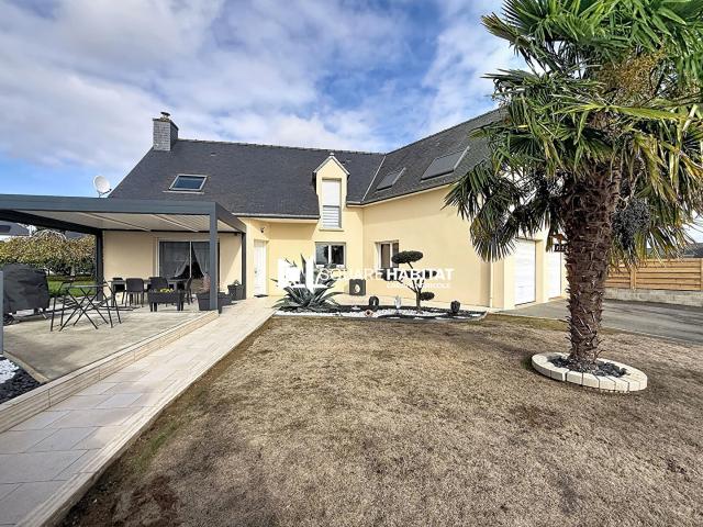 Maison 7 pièces 151 m²