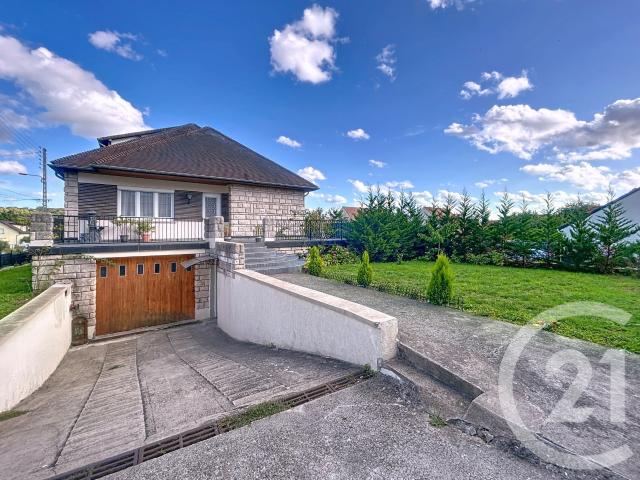 Maison 7 pièces 151 m²
