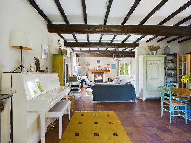 Maison 7 pièces 151 m²
