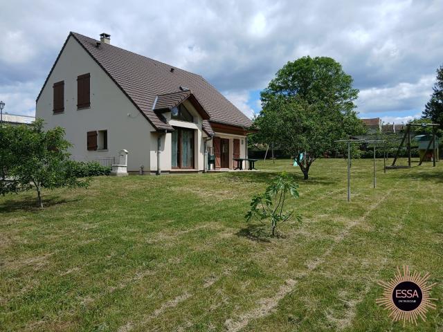 Maison 7 pièces 151 m²