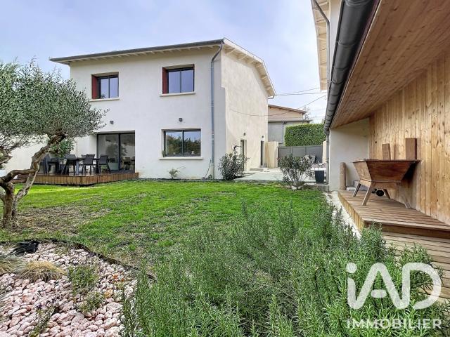 Maison 7 pièces 151 m²