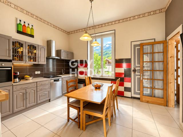 Maison 7 pièces 151 m²