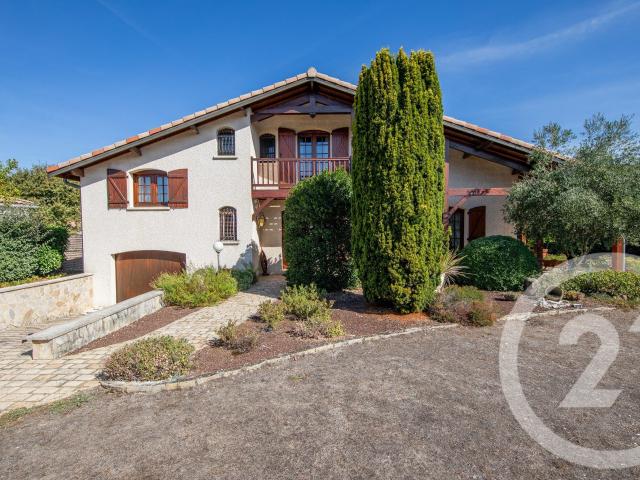 Maison 7 pièces 151 m²