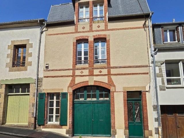 Maison 7 pièces 151 m²