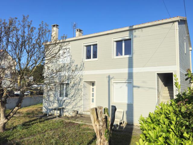 Maison 7 pièces 151 m²