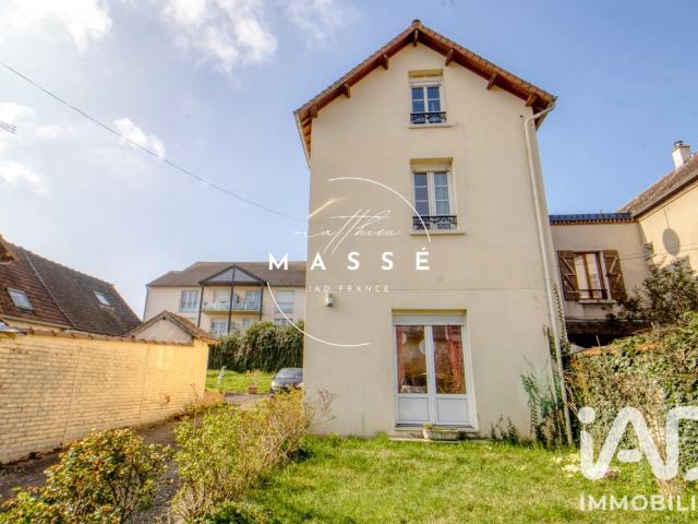 Maison 7 pièces 151 m²