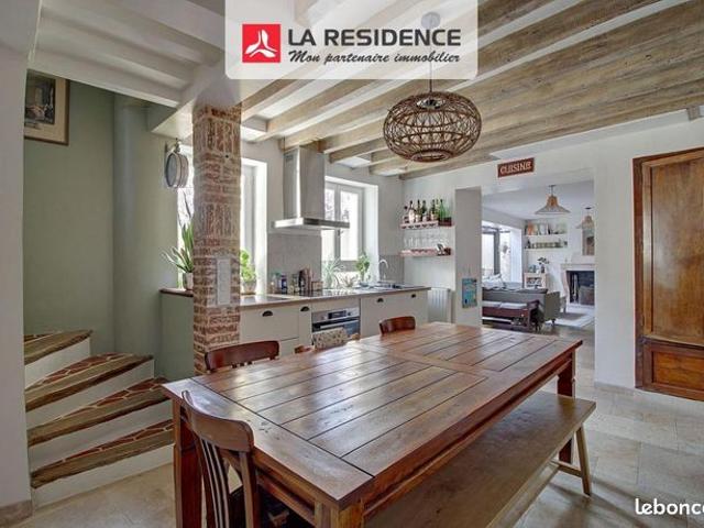 Maison 7 pièces 151 m²