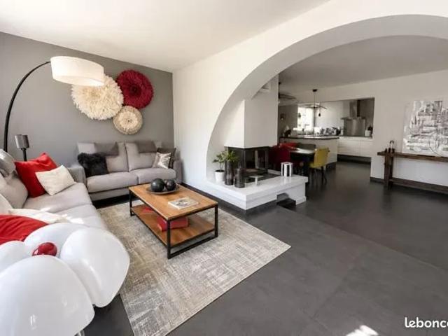 Maison 7 pièces 152 m²
