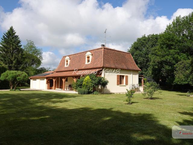 Maison 7 pièces 153 m²