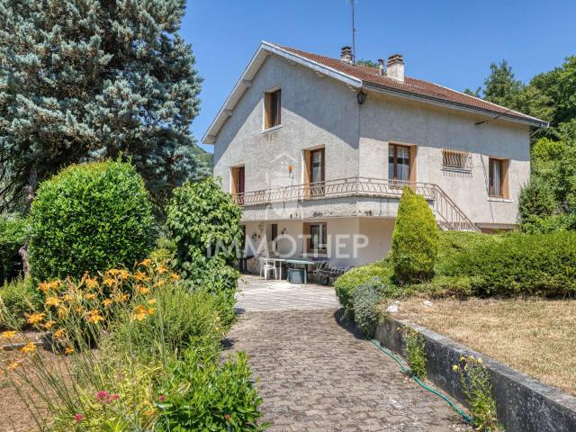 Maison 7 pièces 153 m²