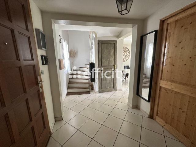 Maison 7 pièces 153 m²