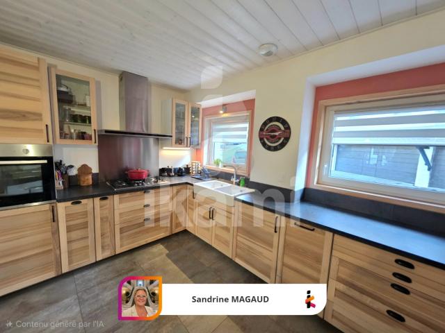 Maison 7 pièces 153 m²