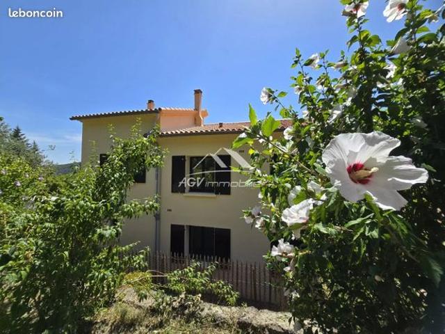 Maison 7 pièces 153 m²