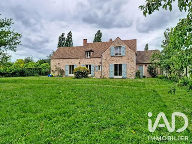 Maison 7 pièces, 153 m² à louer à La Celle les Bordes 78720