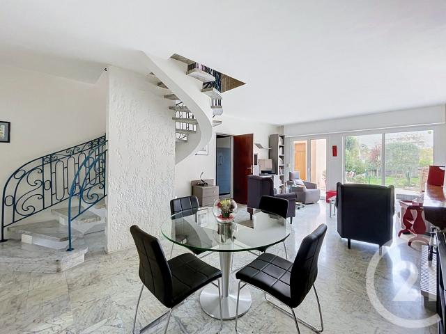 Maison 7 pièces 164 m²