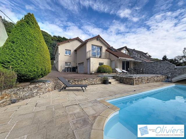 Maison 7 pièces 165 m²