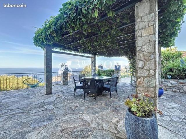 Maison 7 pièces 165 m²