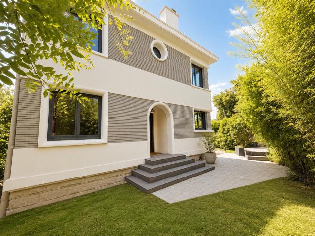 Maison 7 pièces 165 m²