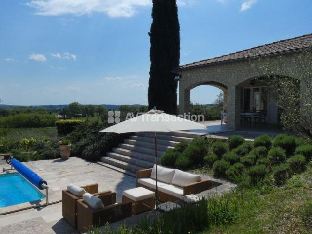 Maison 7 pièces 165 m²
