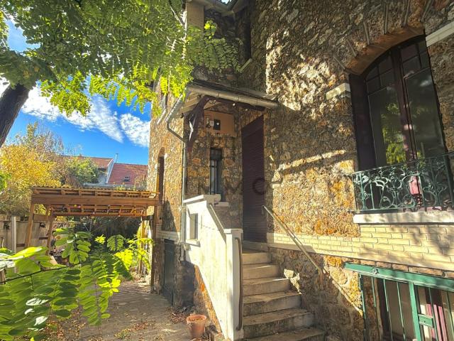 Maison 7 pièces 165 m²