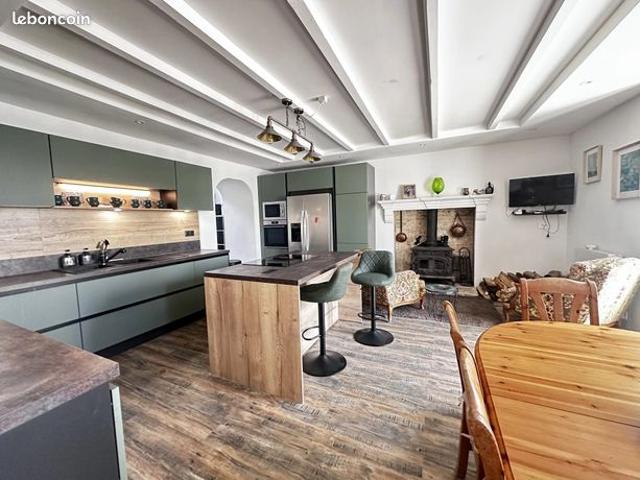 Maison 7 pièces 165 m²