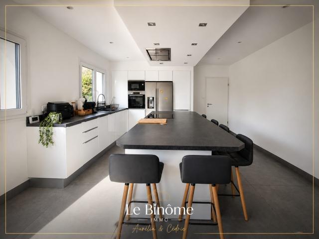 Maison 7 pièces 166 m²