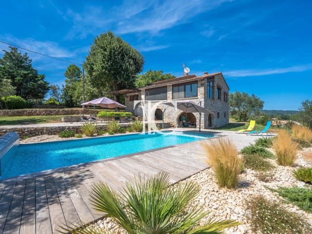 Maison 7 pièces 166 m²