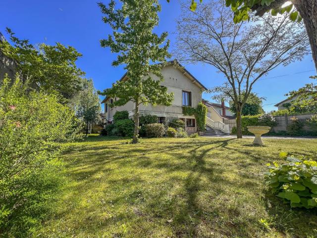 Maison 7 pièces 166 m²