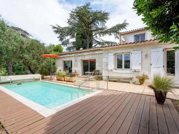 Maison 7 pièces 166 m²