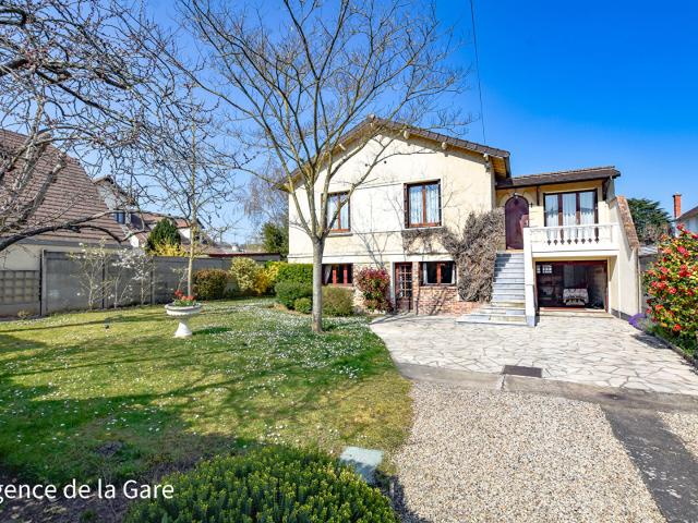 Maison 7 pièces 166 m²