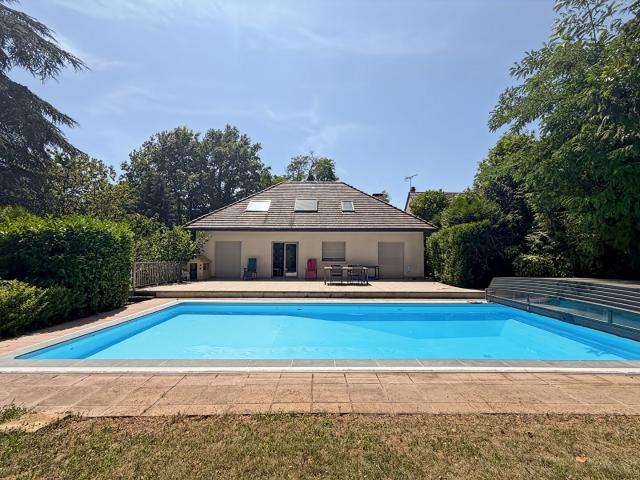 Maison 7 pièces 166 m²