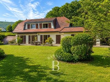 Maison 7 pièces 166 m²