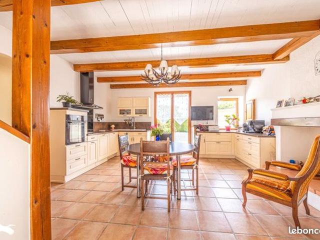 Maison 7 pièces 167 m²