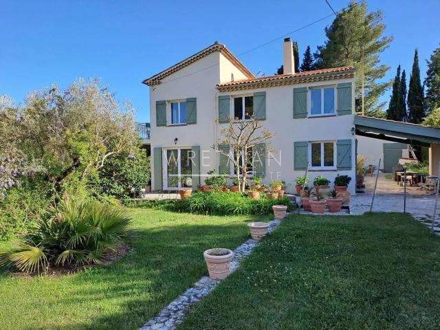 Maison 7 pièces 167 m²