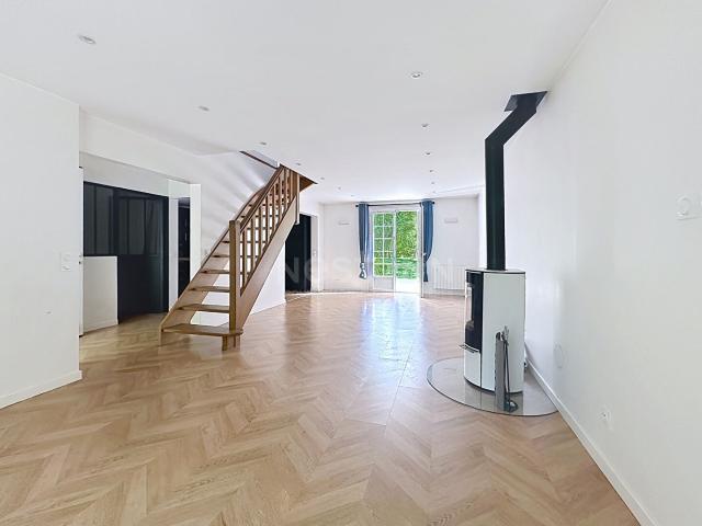 Maison 7 pièces, 167 m² à louer à Lamorlaye 60260