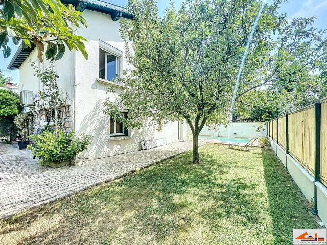 Maison 7 pièces 168 m²