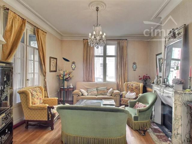 Maison 7 pièces 169 m²