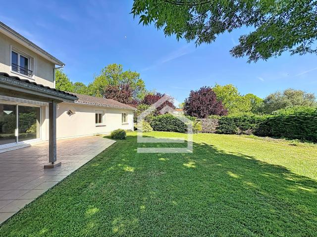 Maison 7 pièces 160 m²