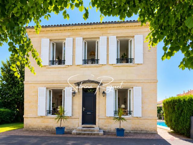 Maison 7 pièces 160 m²