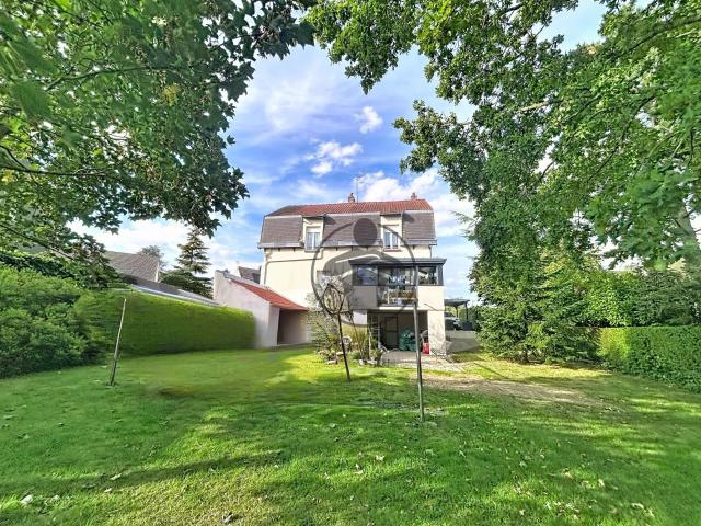 Maison 7 pièces 160 m²