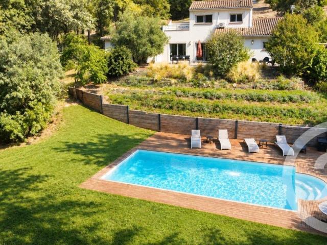 Maison 7 pièces 160 m²