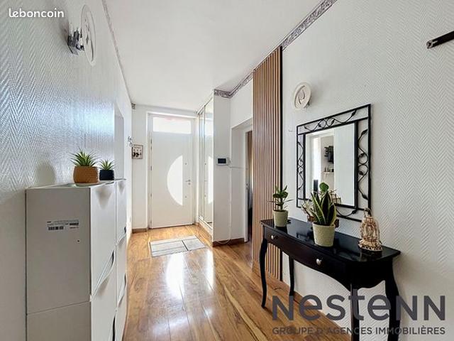 Propriété 7 pièces 160 m²