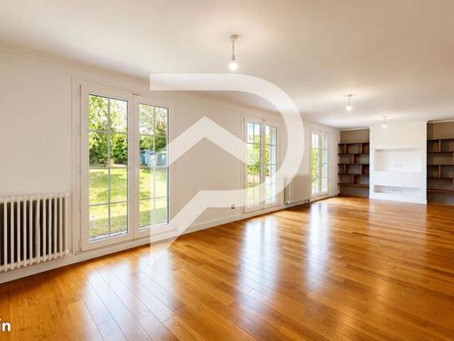 Maison 7 pièces 160 m²
