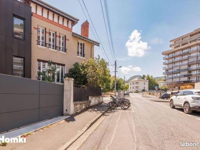 Maison 7 pièces 160 m²