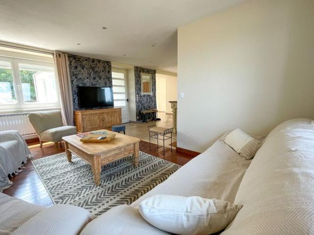 Maison 7 pièces, 160 m² à louer à Carantec 29660