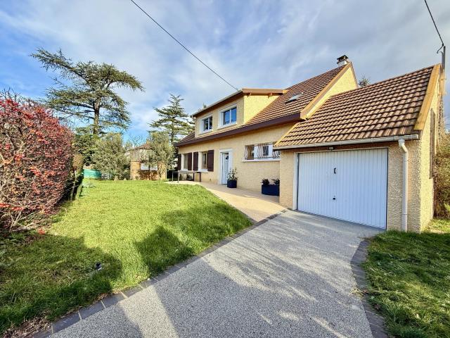 Maison 7 pièces 161 m²