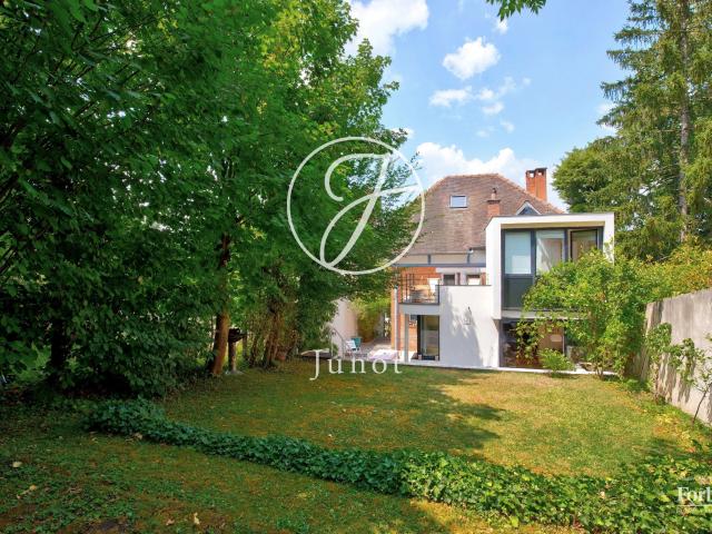 Maison 7 pièces 161 m²