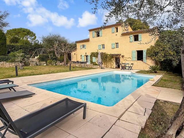 Maison 7 pièces 161 m²